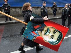 Plakty Stalina v ulicch Moskvy