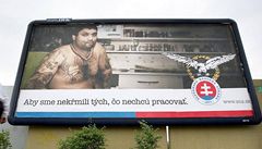 Volby na Slovensku: Slotova strana lk volie rasistickm billboardem