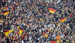 Německo slaví: Úžasná show, divácký rekord a triumf nad USA
