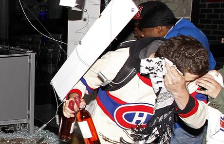 Oslavy v Montrealu se zmnily ve výtrnosti.