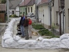 Povodn 2010: obyvatelé obce Rohatec na Hodonínsku.