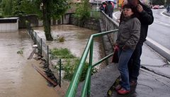 V Hranicích na Morav se eka Beva vylila z beh a zaplavila pilehlé ulice a domy
