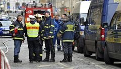 V pra�ské Revolu�ní ulici vybuchl plyn a za�al ho�et.