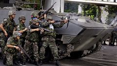 Bangkok: Vdci opozice se vzdali, mezi mrtvmi je i italsk novin