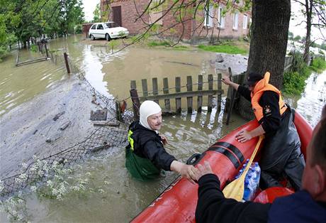 Polsko postihly největší záplavy za 130 let.