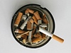 Cigaretové nedopalky (ilustraní foto)