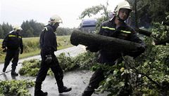 Vtrn smr na severu ech peruila dodvky elektiny a zastavila dopravu 