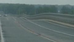 Rozvln�ný most nad �ekou Volhou