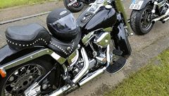 Hells Angels se sjeli na pra�ské koupali�t� D�bán, kde se do ned�le koná jejich t�ídenní sv�tový sraz