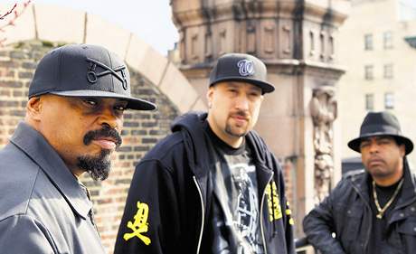 Syrový obraz amerických nároí. Do Prahy pijedou Cypress Hill ve sloení (zleva) Sen Dog, B-Real a Eric Bobo.