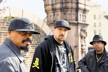 Syrový obraz amerických nároí. Do Prahy pijedou Cypress Hill ve sloení (zleva) Sen Dog, B-Real a Eric Bobo.