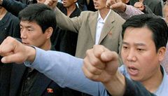 Statiscov dav v Pchjongjangu demonstroval proti Jin Koreji