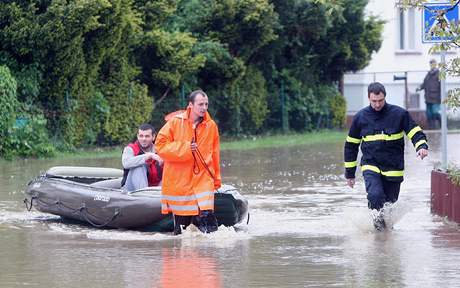Evakuace obyvatel pi povodních na Opavsku