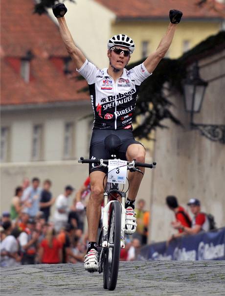 17. roník cyklistického závodu Praské schody 9. ervna v Praze. Vítz Jaroslav Kulhavý. 