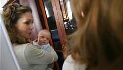 Lucie Talmanová se synem Nicolasem.