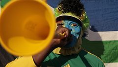 VIDEO: Fotbalové mistrovství světa ve znamení bzukotu