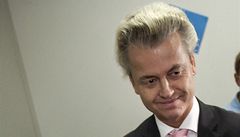 Nizozemci vol parlament. Kritik imigrace Wilders ztrc