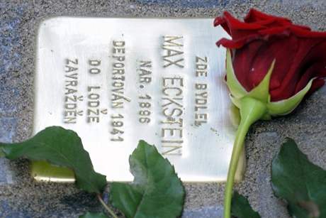 Kameny, které pipomínají zmizelé obti holokaustu