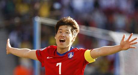 Jiní Korea - ecko (Park Ji-Sung stílí druhý gól).