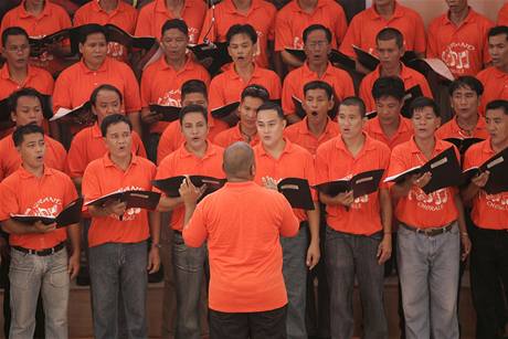 Vězni na Filipínách uspořádali veřejný koncert.