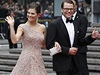 Princezna Victoria se snoubencem Danielem Westlingem picházejí na koncert