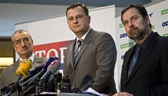 Vyjednávání trojkoalice: Karel Schwarzenberg, Petr Neas, Radek John.