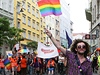 Úastníci Queer Parade v Brn