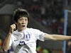 Jiní Korea (ong-jong oslavuje gól)
