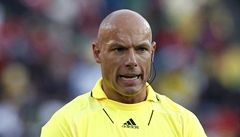 echy proti Rusku bude pskat Howard Webb