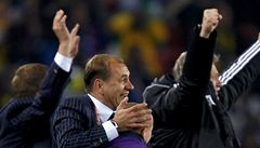 Slovensko - Itálie (Vlado Weiss slaví se svým synem).