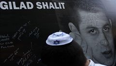 Rodie izraelskho vojka alita se vydali na pochod za proputn syna