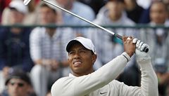 Přijde trápící se Tiger Woods o žezlo? Je to jen otázka času