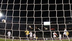 Brazílie - Chile (Robinho dává gól)