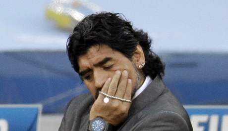 Argentina - Nmecko (zklamaný Maradona).