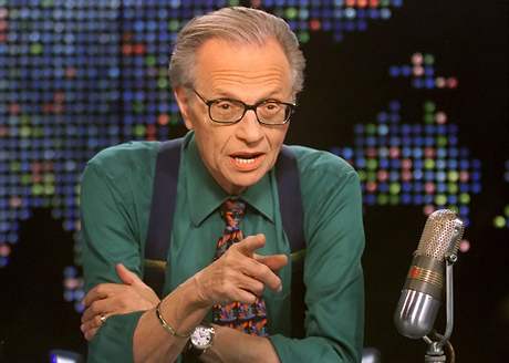 Legenda Talk show. Moderátor Larry King se po 25 letech rozhodl, e ukoní vysílání svého poadu. 
