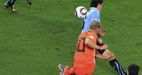 Uruguay - Nizozemsko (Sneijder střílí) | na serveru Lidovky.cz | aktuální zprávy