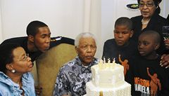 Mandela oslavil 92. narozeniny, svět s ním slavil dobrovolnou prací
