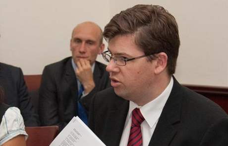 Ministr spravedlnosti Pospíil ruí tendry po exministryni Kováové. 