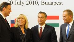 Jednání V4: Petr Neas, Iveta Radiová, Viktor Orbán a Donald Tusk
