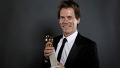 Kevin Bacon, herec ocenn za charitu, slav 55. narozeniny