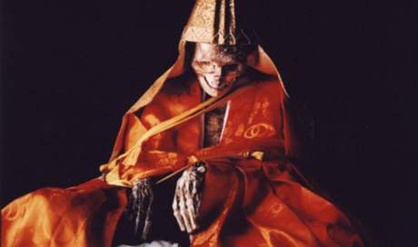 Mumie japonského buddhistického mnicha - ilustraní foto