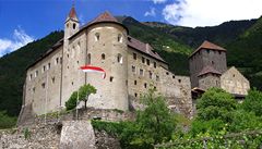 Hrad Tirol: symbol Jinho Tyrolska, kter stoj za nvtvu