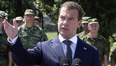 Medveděv v den výročí rusko-gruzínské války navštívil Abcházii