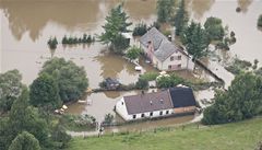 Záplavy ustupují, hladiny řek by už měly jen klesat. Ploučnice kulminuje