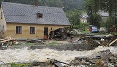 Záplavy mají pátou oběť. Vláda pošle na sever Čech 350 milionů