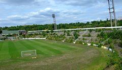 Fotbalový stadion za Lu�ánkami.