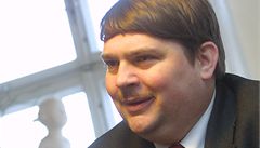 Šéf sudetských Němců Posselt kritizuje Klause za podporu protiimigrační AfD