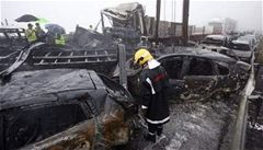 V Portugalsku se pi hromadn nehod srazilo 46 aut. Pt lid zemelo
