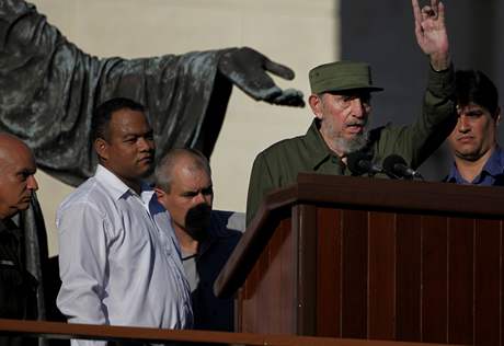 Fidel Castro pronesl projev ke studentm Havansk univerzity. (3.9.2010) 