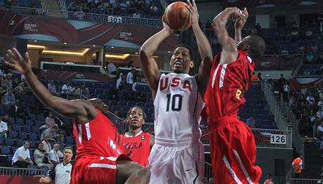 Basketbalisté USA pehráli na MS Angolu